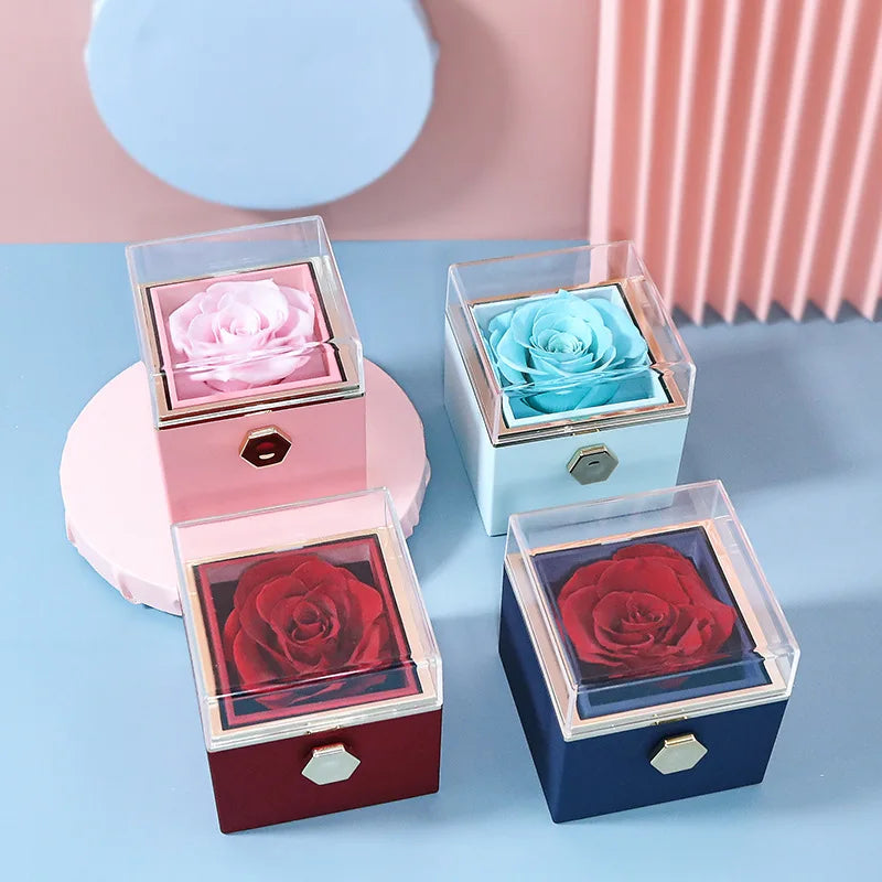 EternalLove — Colar com Caixa de Rosas Rotativa para Presentear Quem Você Ama!